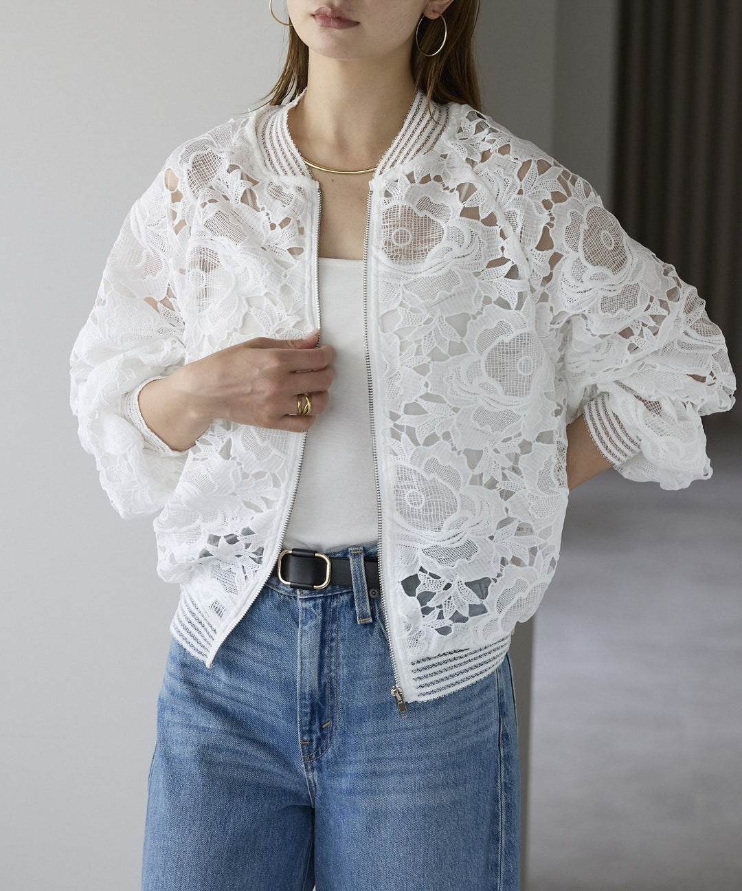 カットワークレース刺繍ブルゾン